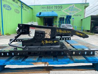 2007 ConMet S2LS-11774 Fifth Wheel