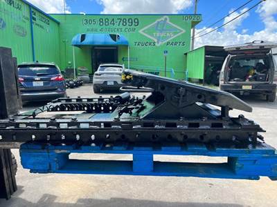 2013 Fontaine SL6AWB D3998 Fifth Wheel