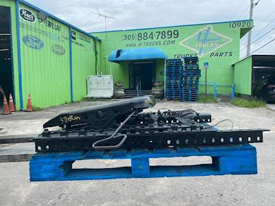 2013 Fontaine AIR SLIDE Fifth Wheel