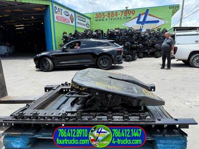 2012 Fontaine AIR SLIDE Fifth Wheel