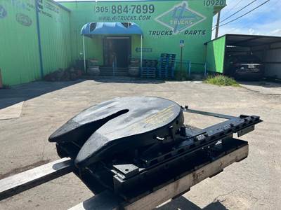 2012 Fontaine MANUAL SLIDE Fifth Wheel