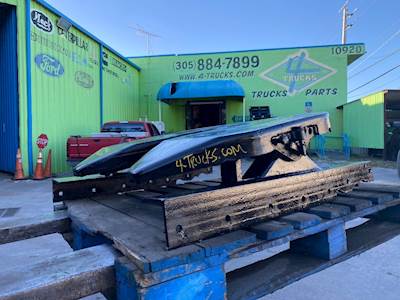 2003 Fontaine STATIONARY Fifth Wheel