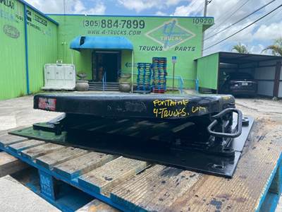 2011 Fontaine STATIONARY Fifth Wheel