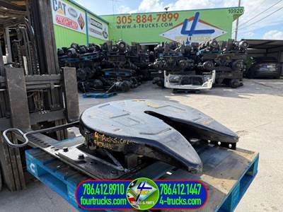 2010 Fontaine STATIONARY Fifth Wheel