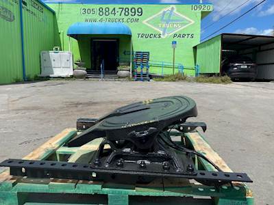 2004 SAF Holland Fifth Wheel