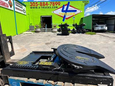 2013 Holland AIR SLIDE Fifth Wheel