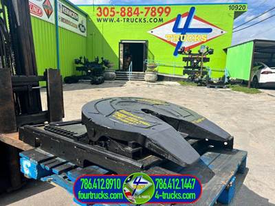 2012 Holland SLIDING Fifth Wheel