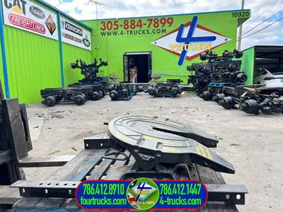 2013 Holland STATIONARY Fifth Wheel