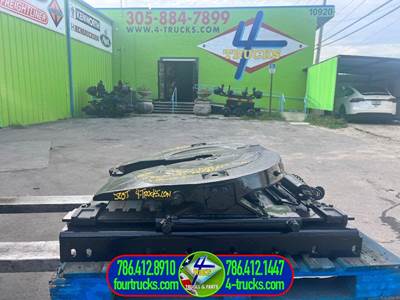 2017 Jost JSK37USL-B8PG12 Fifth Wheel