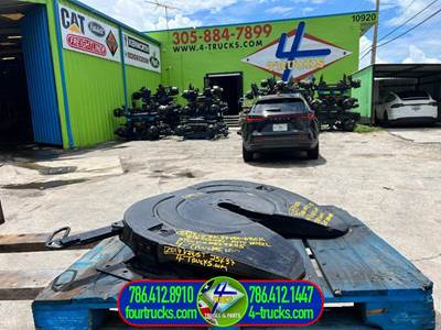 2017 Jost JSK37 Fifth Wheel