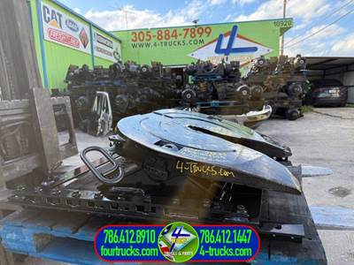 2019 Jost JSK37 Fifth Wheel