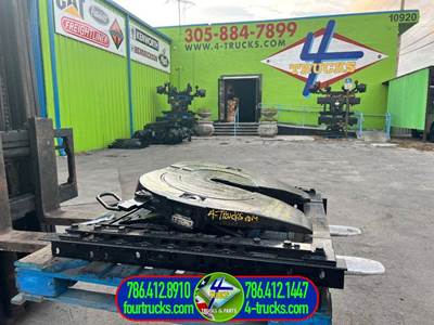 2016 Jost JSK37FSL Fifth Wheel