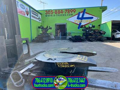 2016 Jost JSK37FSL Fifth Wheel