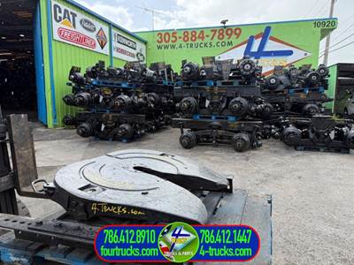 2016 Jost JSK37USA Fifth Wheel