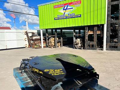 2013 Jost JSK37USL Fifth Wheel