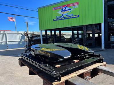 2014 Jost JSK37USL Fifth Wheel