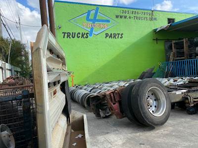 2007 Kenworth Headache Rack