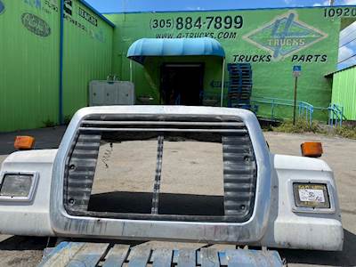 1998 Ford L7000 Hood