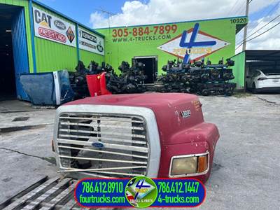 1996 Ford L8000 Hood