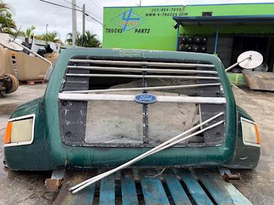 1998 Ford L9000 Hood