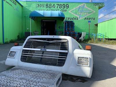 1995 Ford L9000 Hood