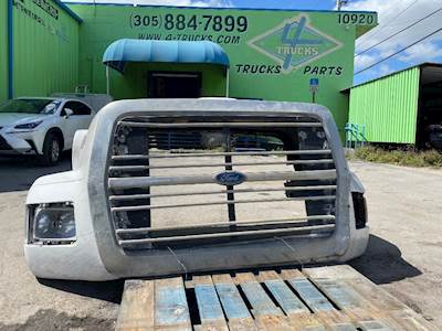 1995 Ford L9000 Hood