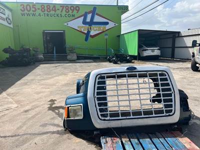 1997 Ford L9000 Hood