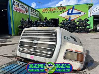 1995 Ford L9000 Hood