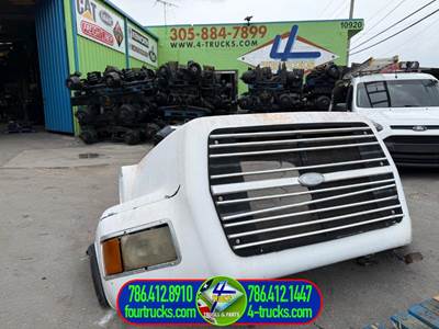 1995 Ford L9000 AERO Hood
