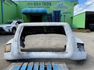 1995 Ford LTA9000 Hood