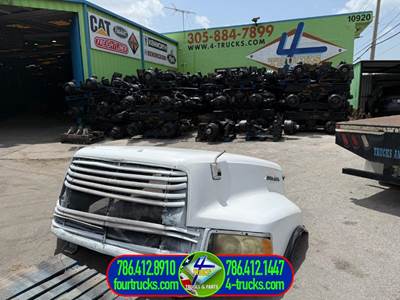 1996 Ford LTL Hood
