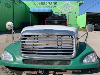 2007 Freightliner Columbia Hood