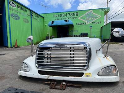 2008 Freightliner Columbia Hood