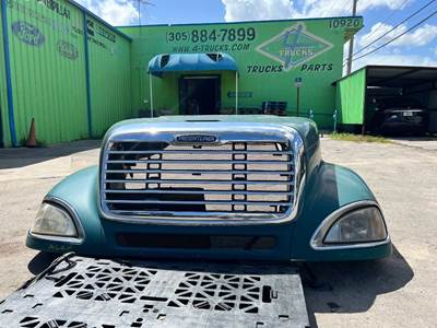 2008 Freightliner Columbia Hood