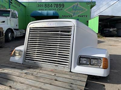 2002 Freightliner FLD120 Hood