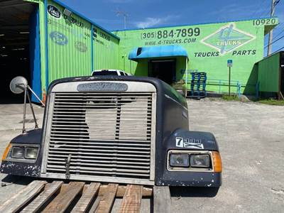 2001 Freightliner FLD120 Hood