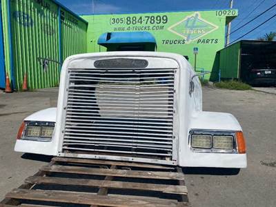 2001 Freightliner FLD120 Hood
