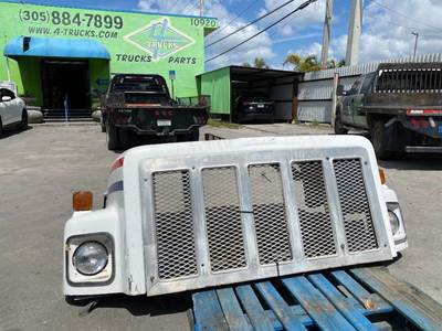 2001 International 2654 Hood