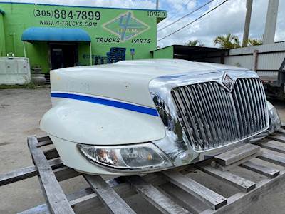 2005 International 4300 Hood