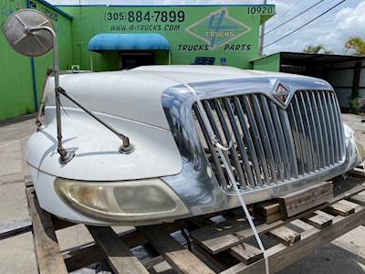 2006 International 4300 Hood
