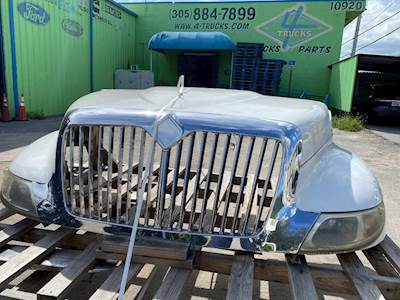 2005 International 4300 Hood