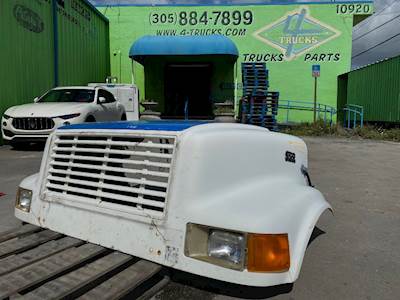 2000 International 4700 Hood