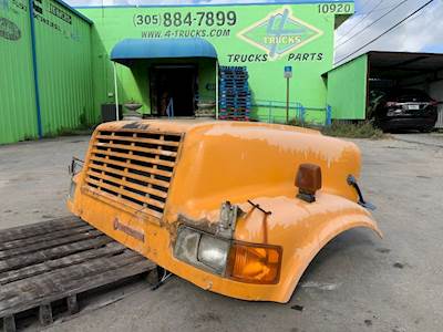2001 International 4900 Hood