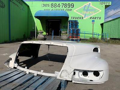 2006 International 4900 Hood