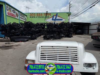 2001 International 4900 Hood