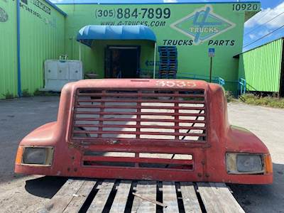 2000 International 8100 Hood