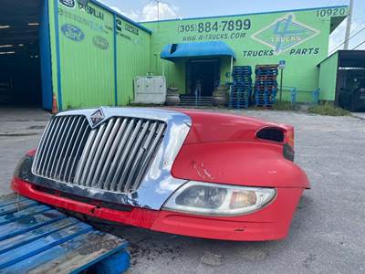 2003 International 8500 Hood