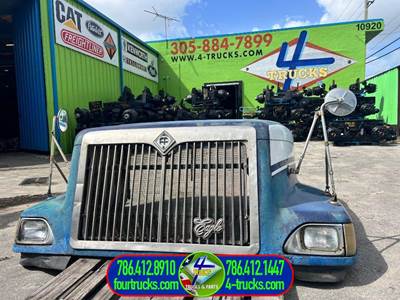 1998 International 9400 Hood