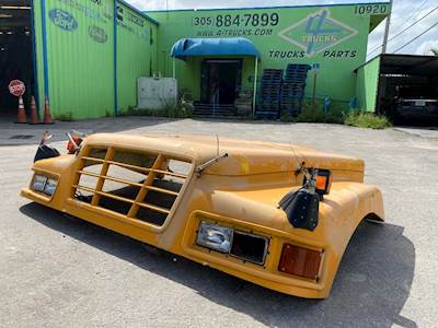 2008 International BLUEBIRD Hood