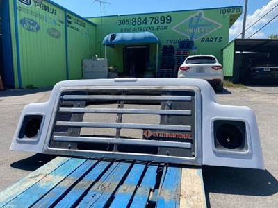 1988 International S1900 Hood